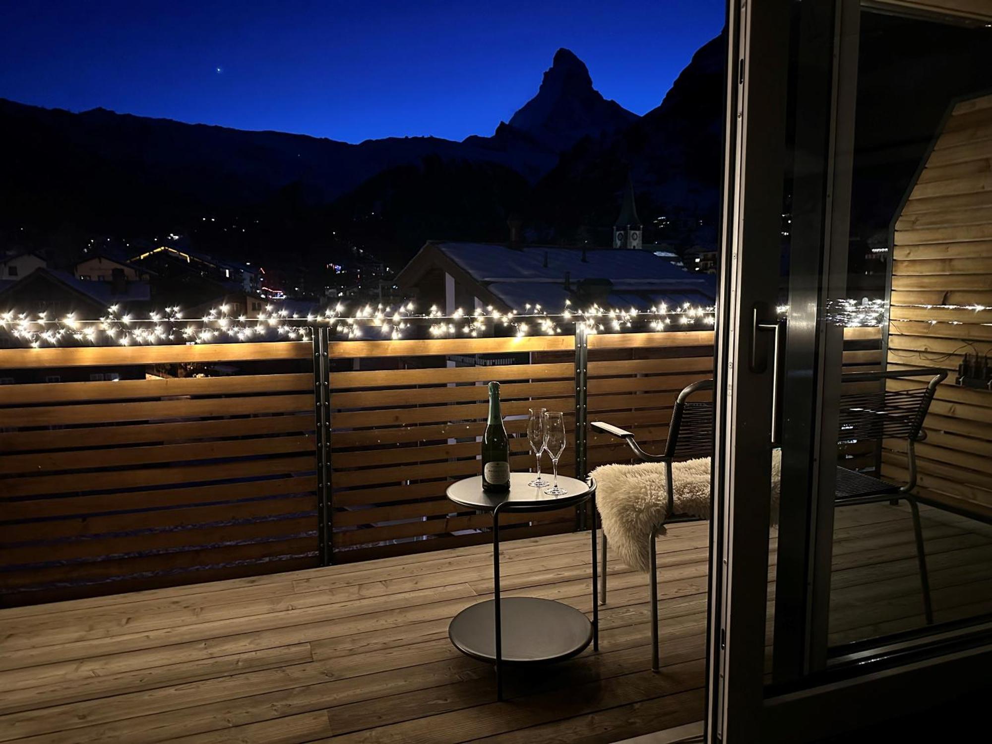 Ascot Penthouse 160 M2 Matterhorn View Apartment Zermatt Bagian luar foto
